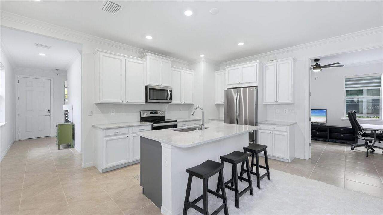 Listing Photo 11