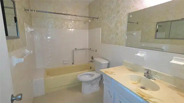 Listing Photo 8