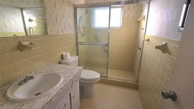 Listing Photo 9