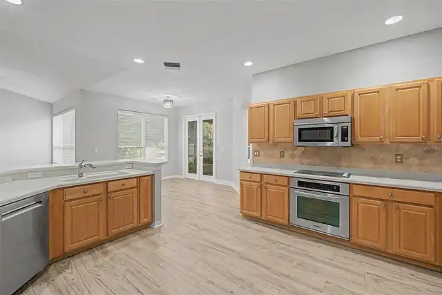 Listing Photo 15
