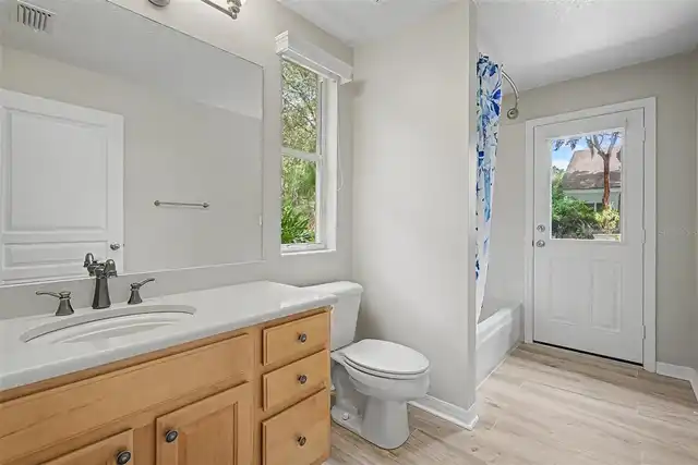 Listing Photo 32
