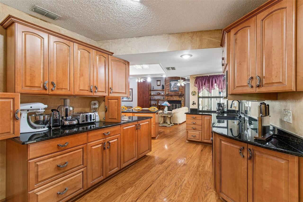 Listing Photo 15