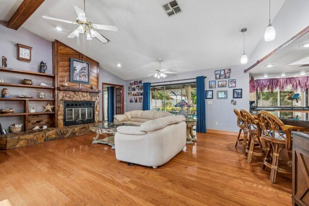 Listing Photo 7