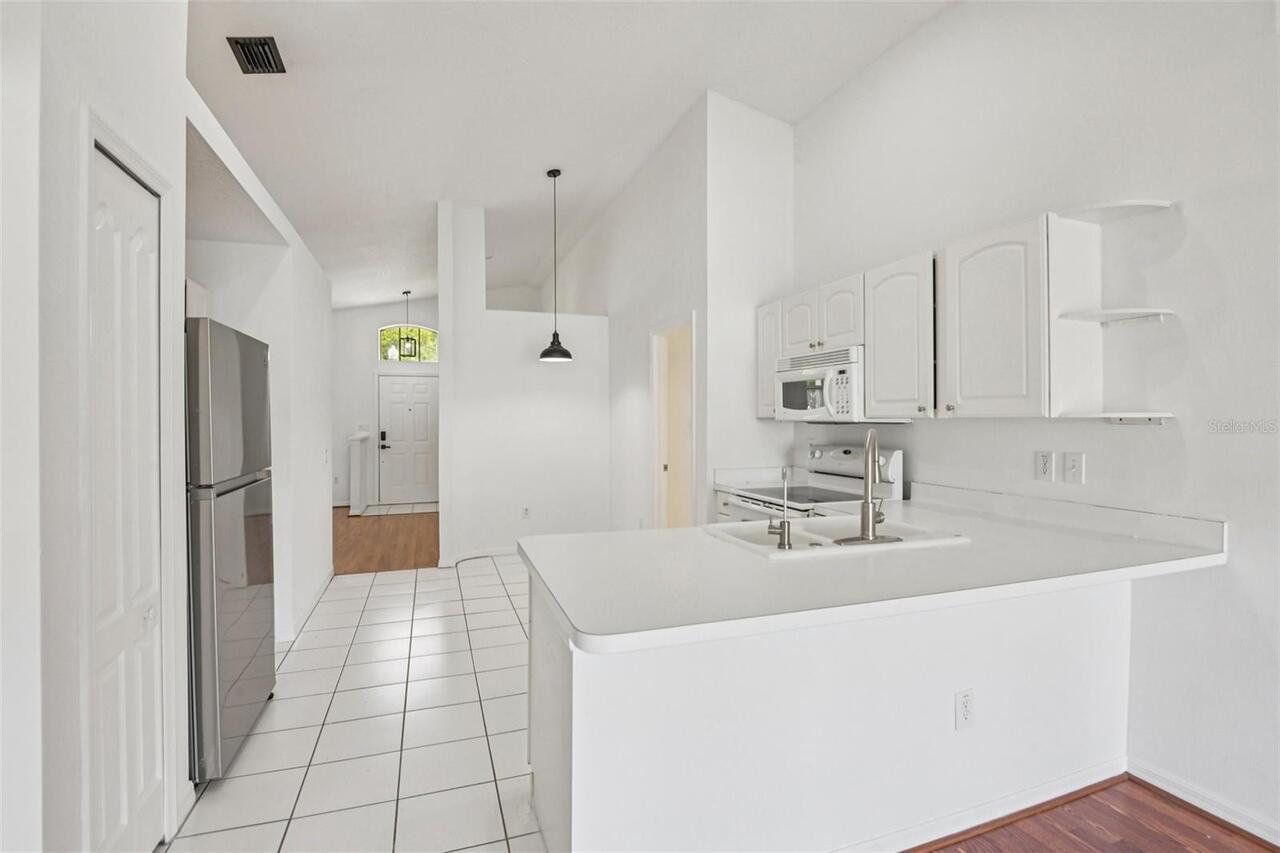 Listing Photo 8