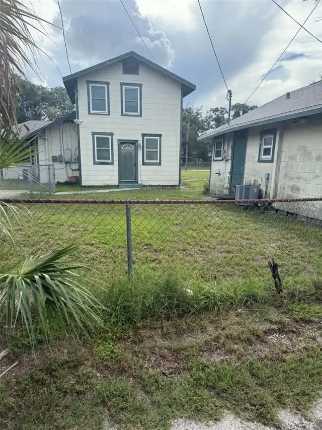 Listing Photo 6