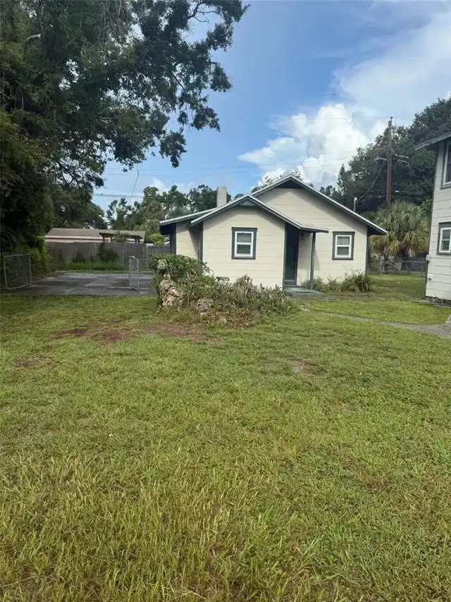 Listing Photo 8
