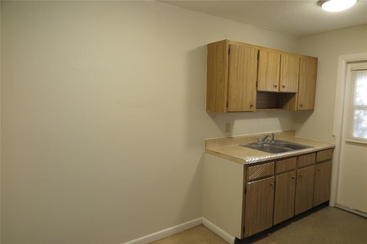 Listing Photo 9