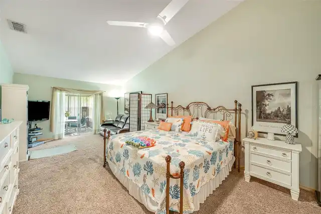 Listing Photo 34