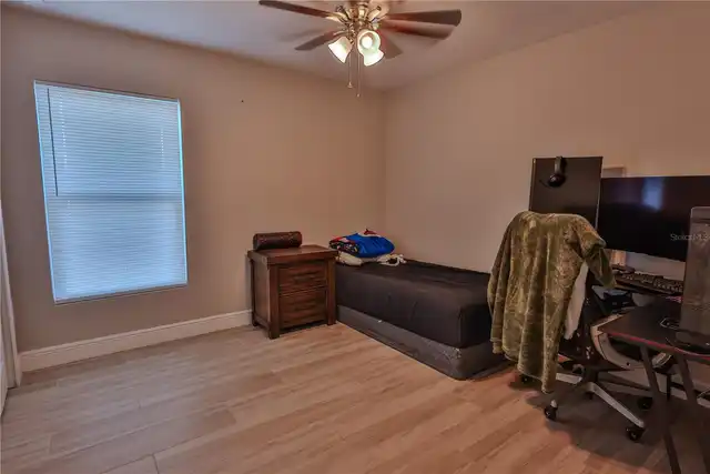 Listing Photo 7