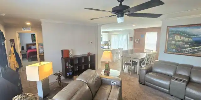 Listing Photo 8