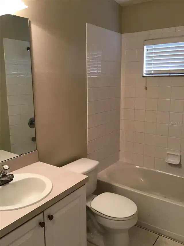 Listing Photo 11