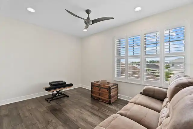 Listing Photo 25