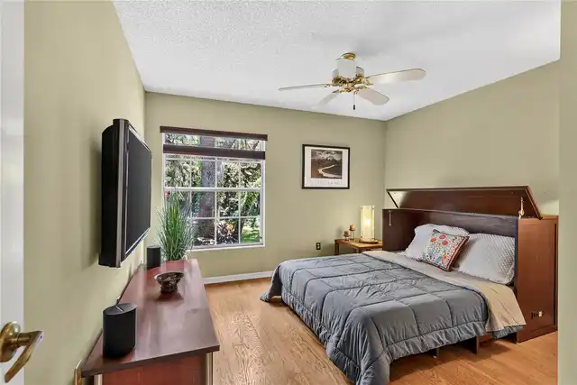 Listing Photo 29
