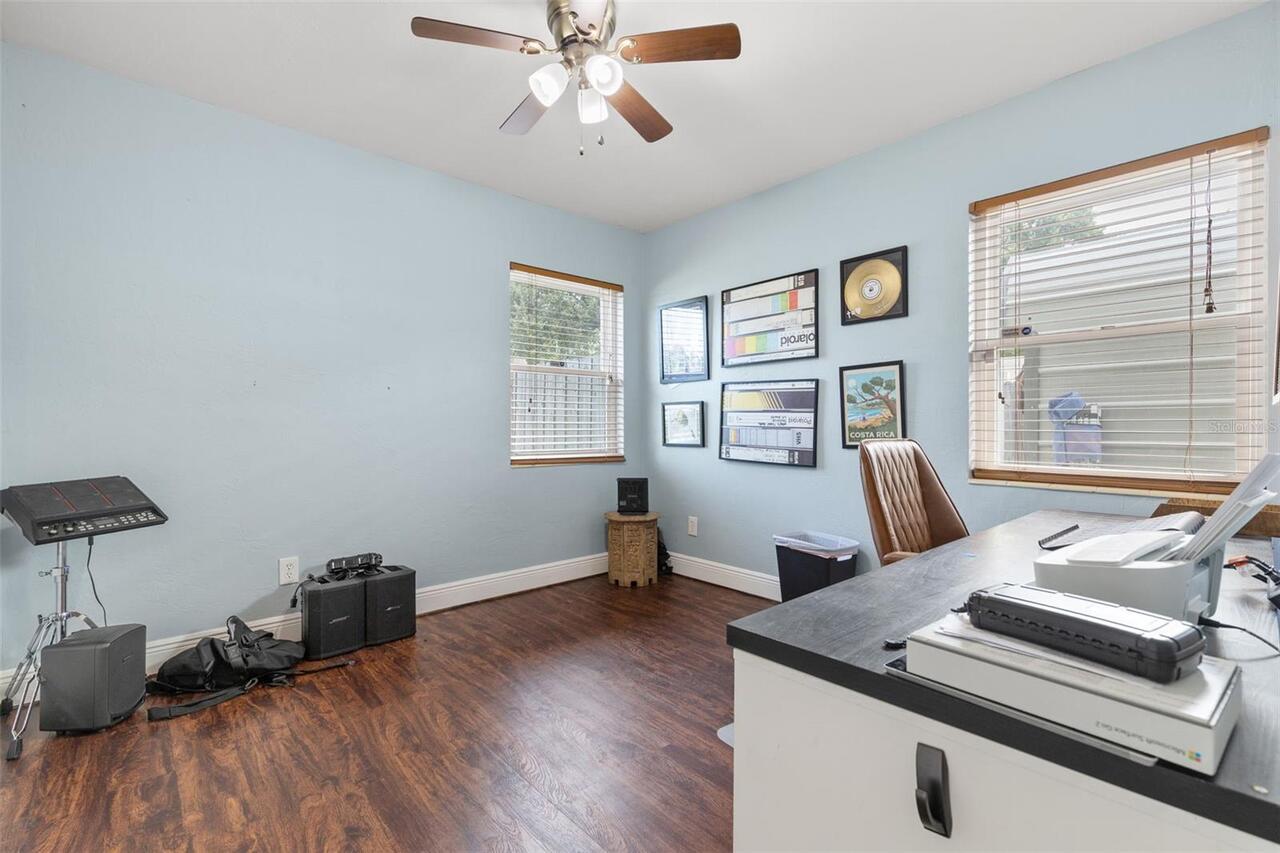 Listing Photo 16