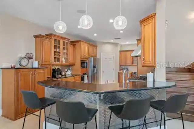 Listing Photo 17