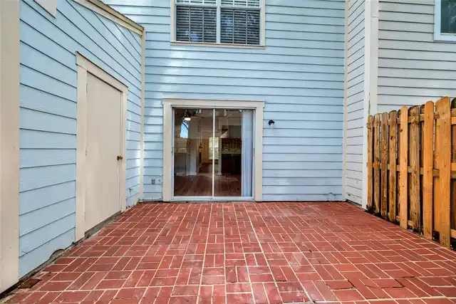 Listing Photo 17