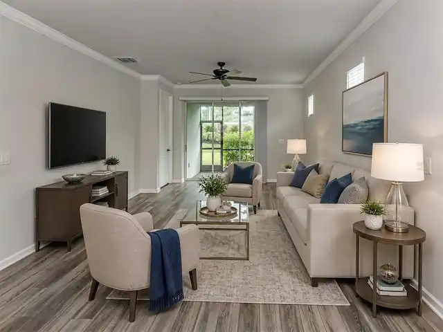 Listing Photo 11