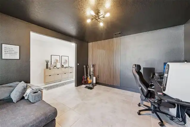 Listing Photo 25