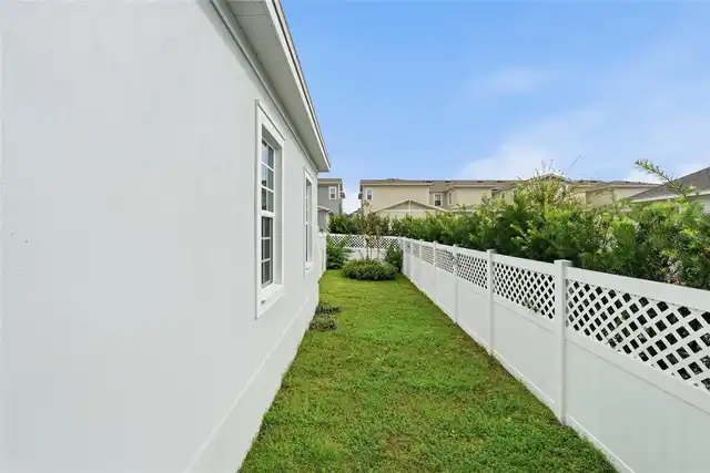 Listing Photo 14