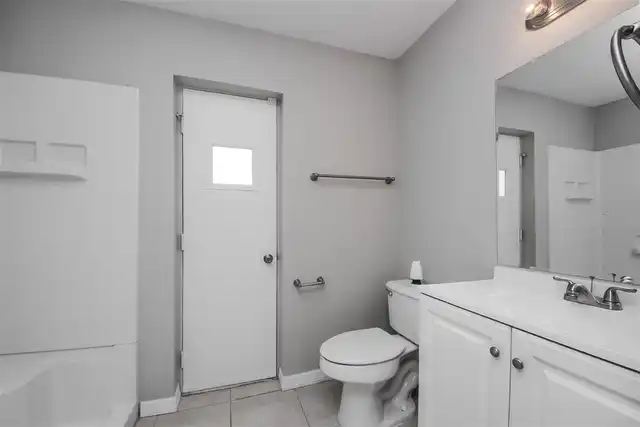 Listing Photo 14