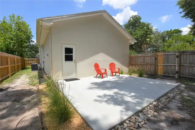Listing Photo 16