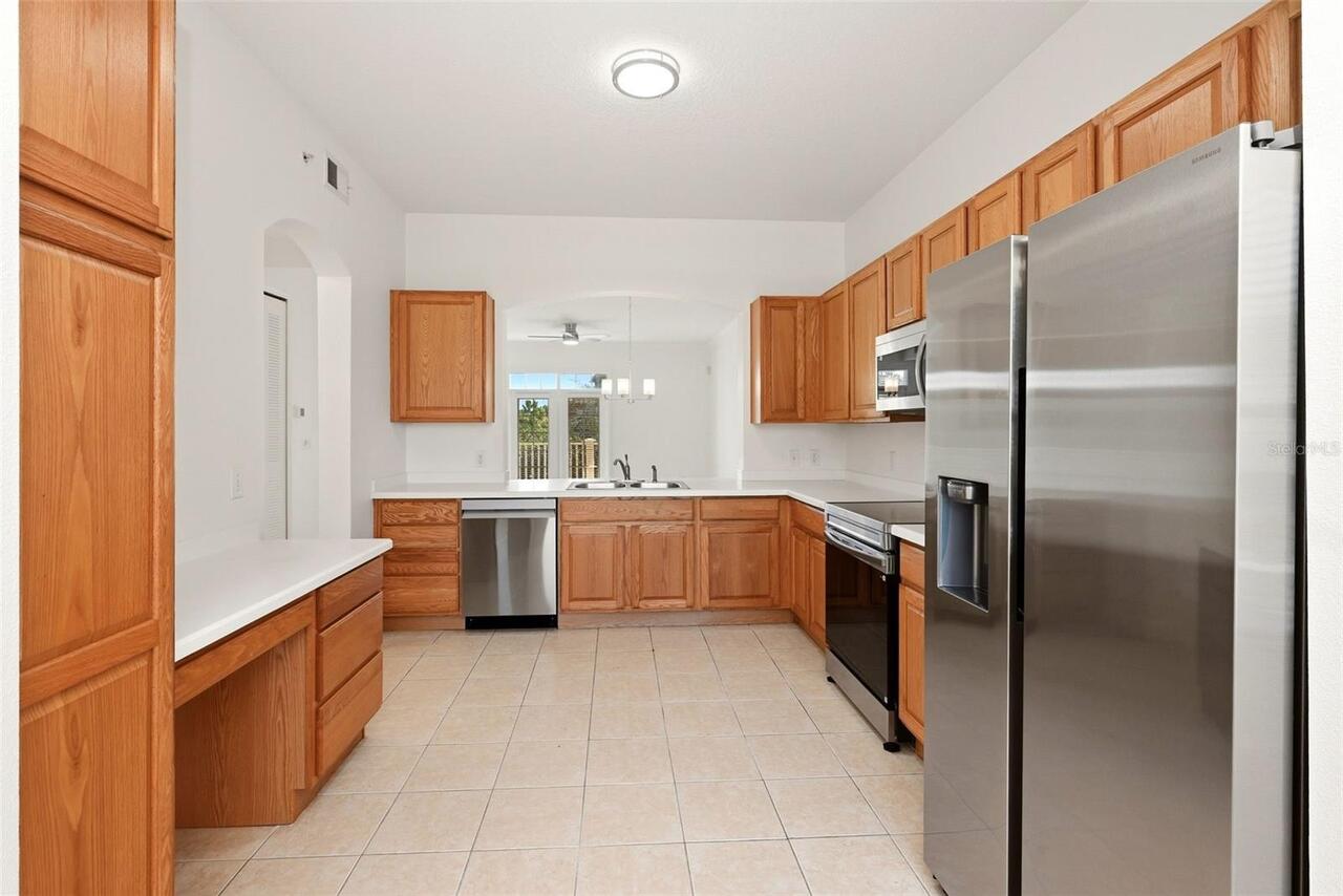 Listing Photo 8