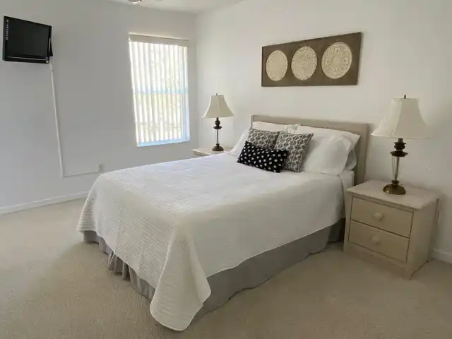 Listing Photo 17