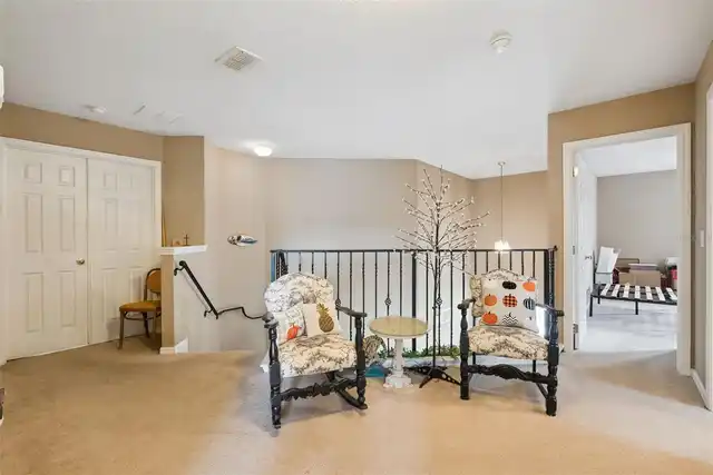 Listing Photo 12