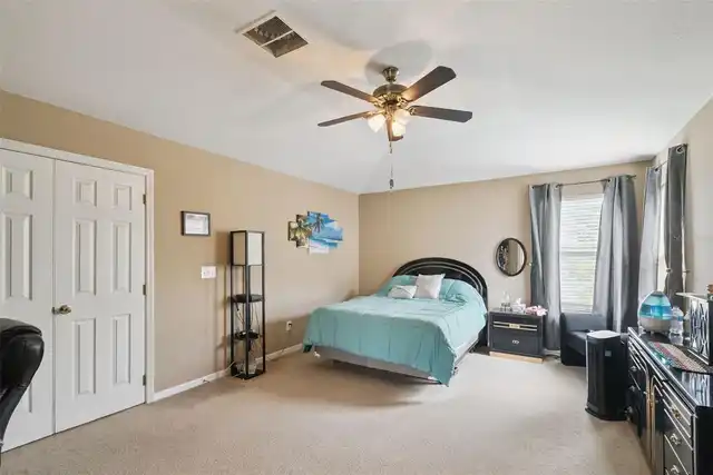 Listing Photo 14