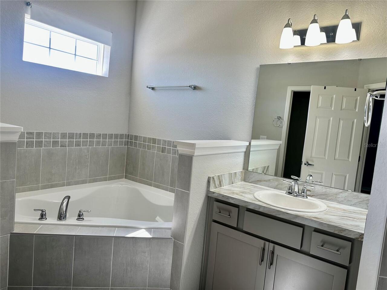 Listing Photo 43