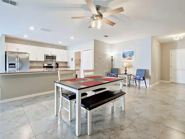 Listing Photo 14