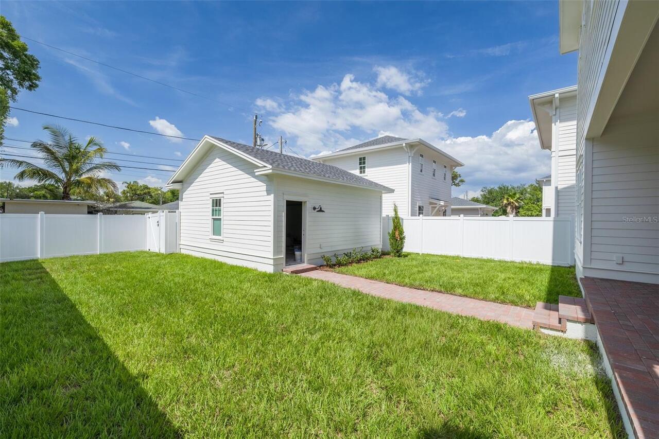 Listing Photo 6
