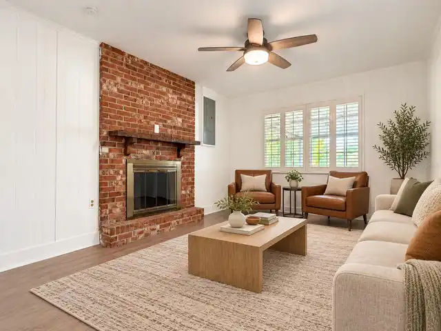 Listing Photo 10