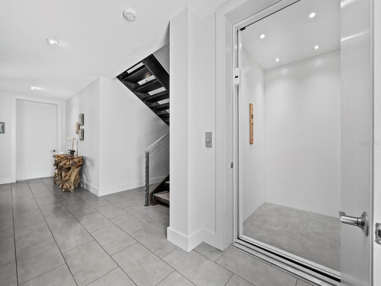 Listing Photo 12