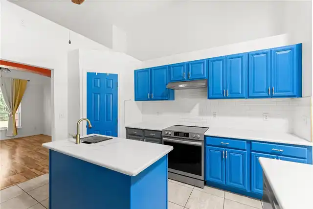 Listing Photo 15