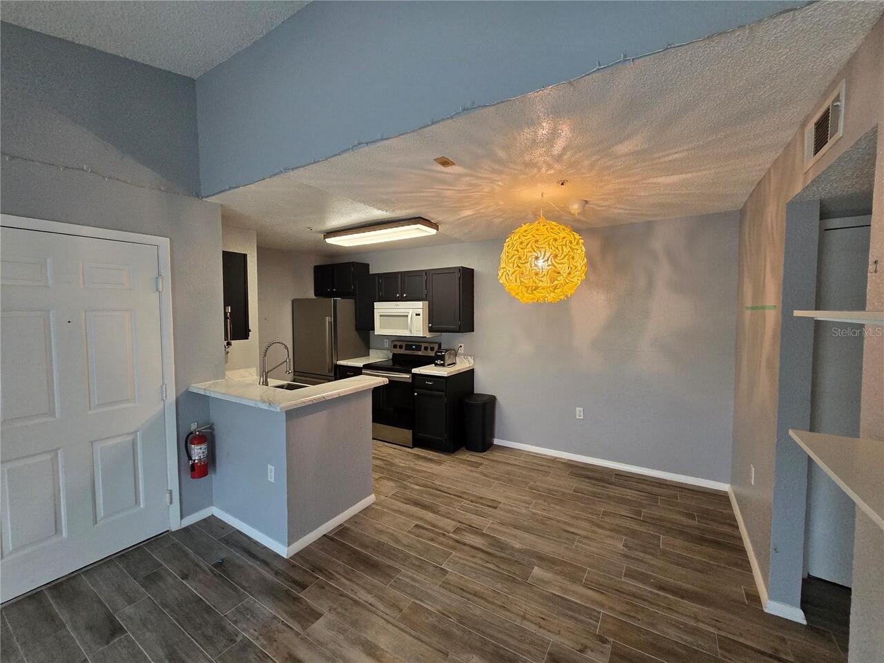 Listing Photo 7