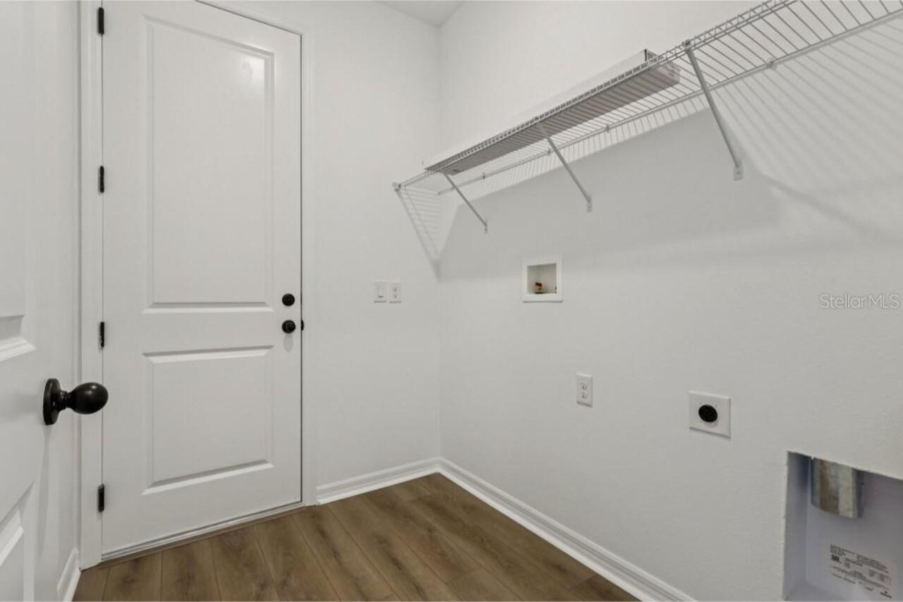 Listing Photo 14