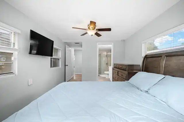 Listing Photo 16