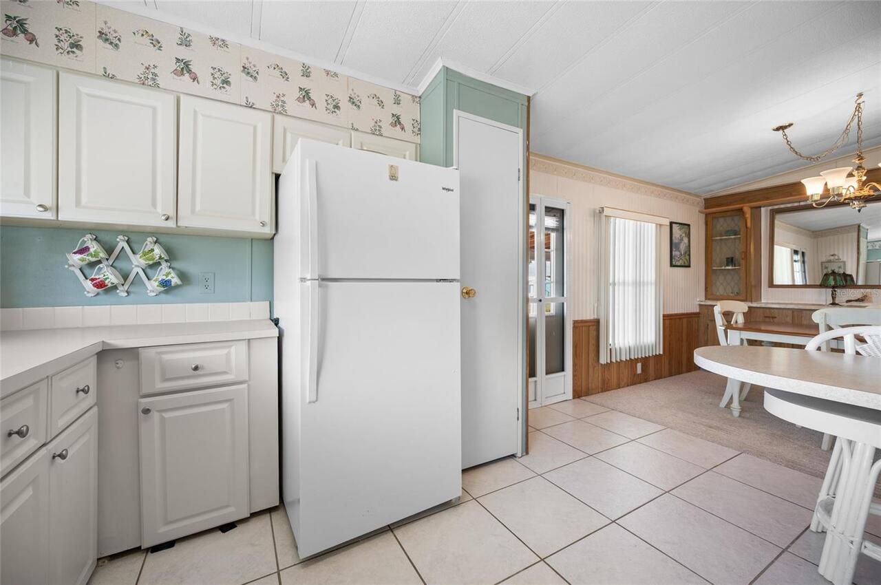 Listing Photo 8