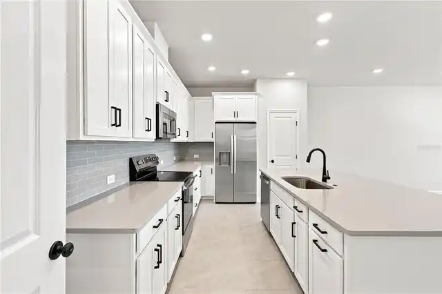 Listing Photo 6