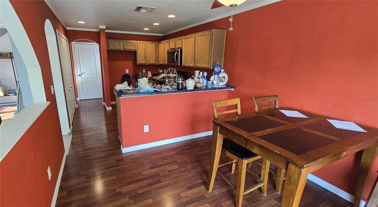 Listing Photo 8