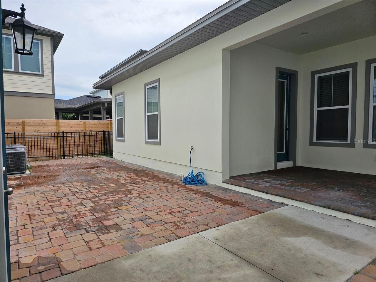 Listing Photo 17