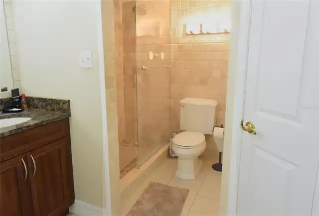Listing Photo 12