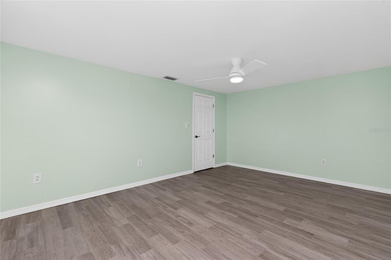 Listing Photo 42