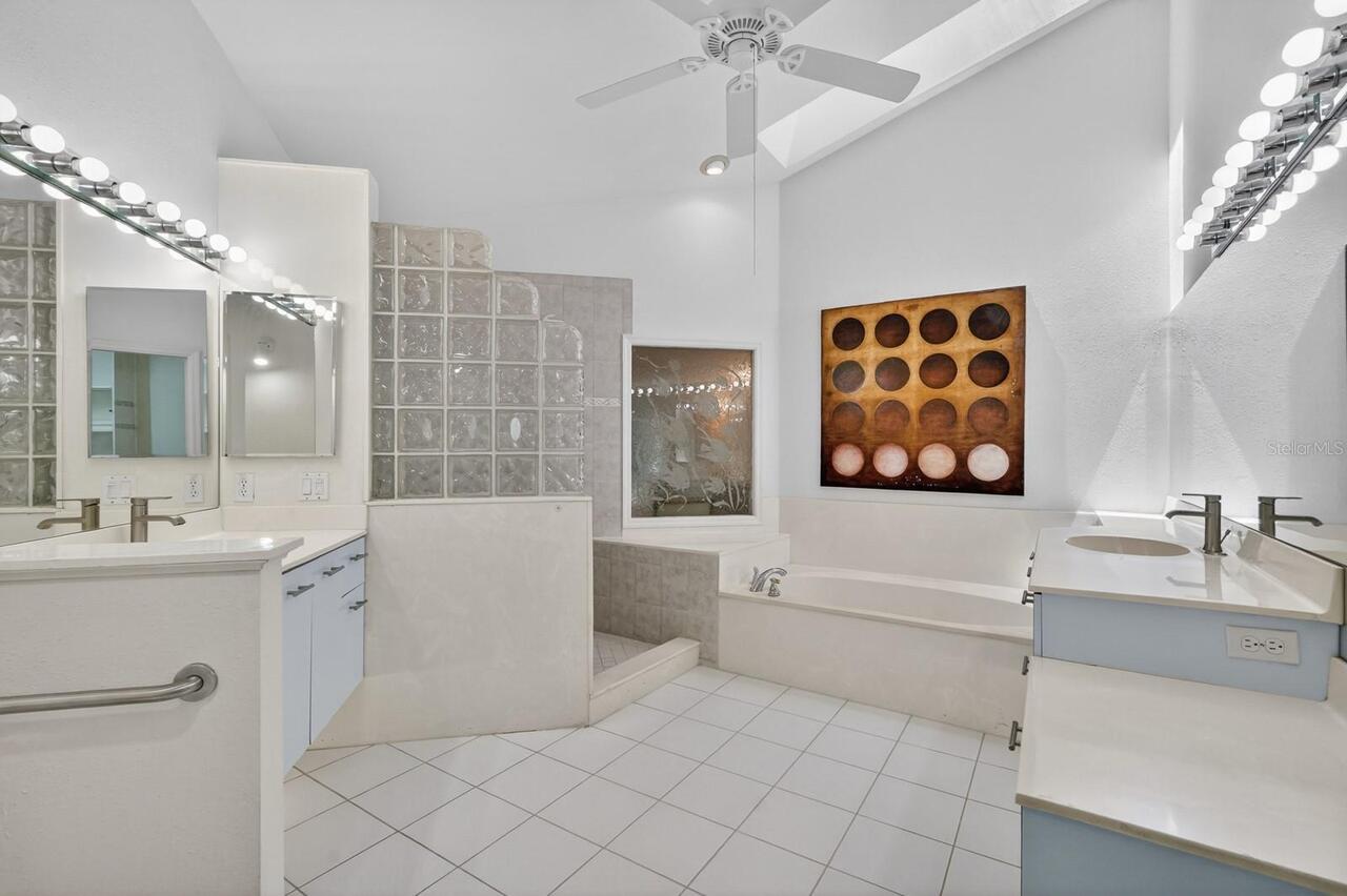 Listing Photo 22