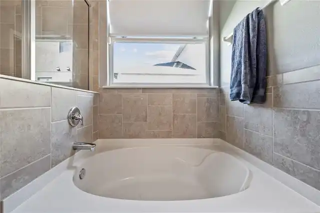 Listing Photo 23