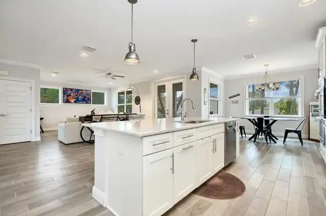Listing Photo 16