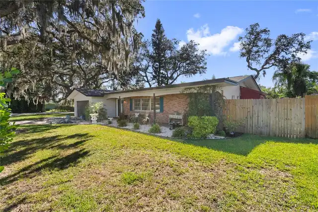 Listing Photo 6
