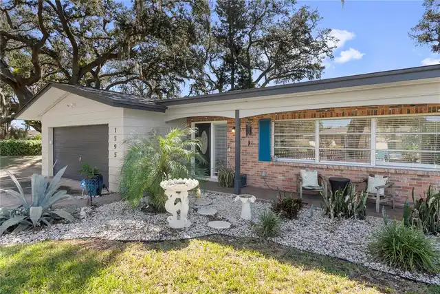 Listing Photo 8