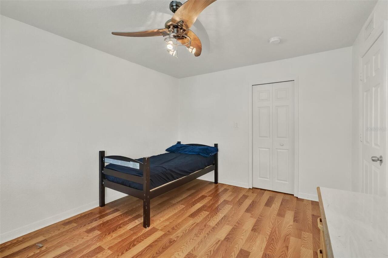 Listing Photo 14